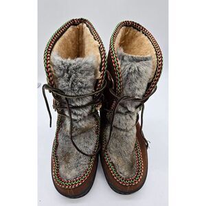 Vintage Fur-Lined Winter Boots W/ Colorful Trim Lace-Up Closure SZ 9 Made in USA